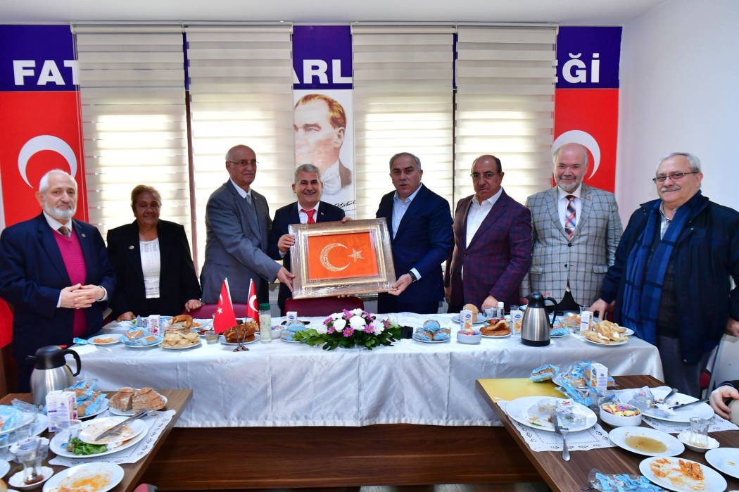 Başkan Turan Fatihli Muhtarlarla Bir Araya Geldi