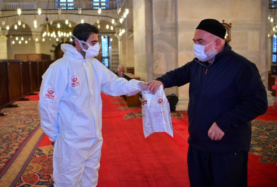 Camilerimizi Dezenfekte Etmeye Devam Ediyoruz