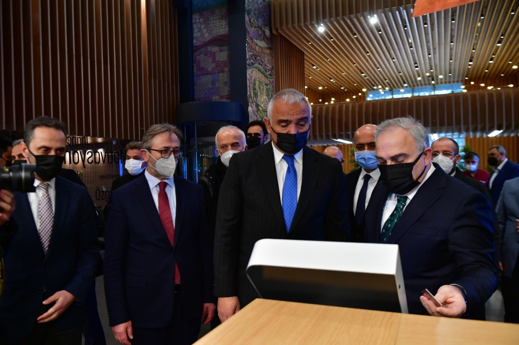 Kültür ve Turizm Bakanımızı Fatih Merkez Kütüphanesi'nde Ağırladık