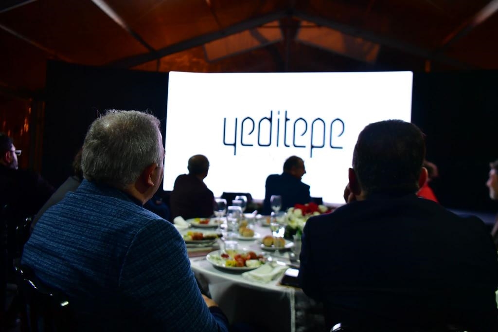 Bienal Sanatçıları Gala Yemeğinde Buluştu