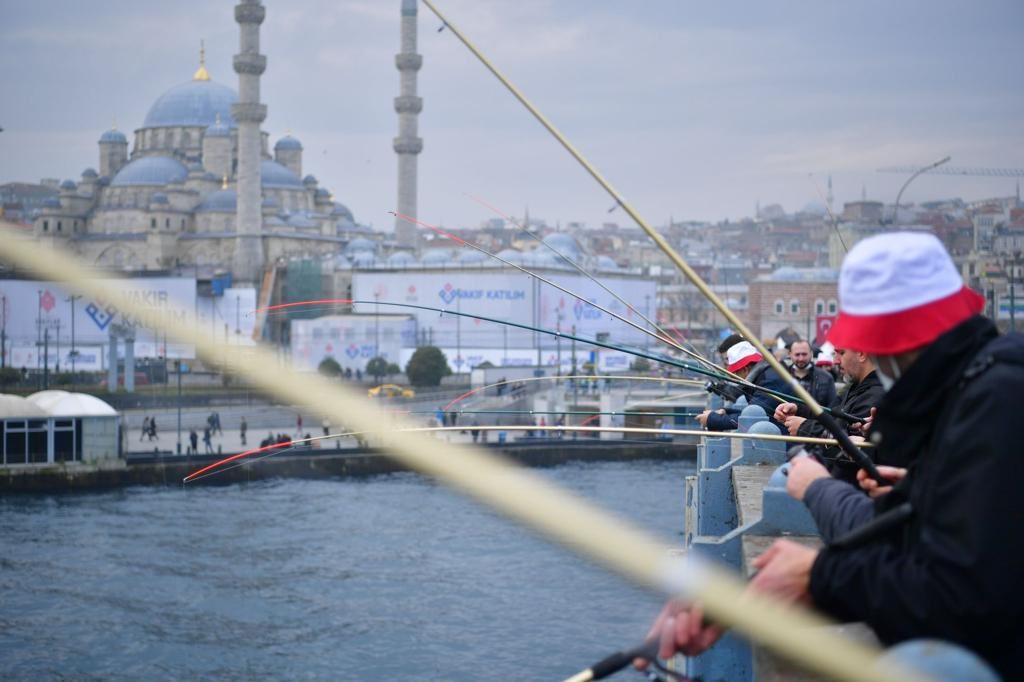 Gazeteciler Günü Balık Tutarak Kutlandı