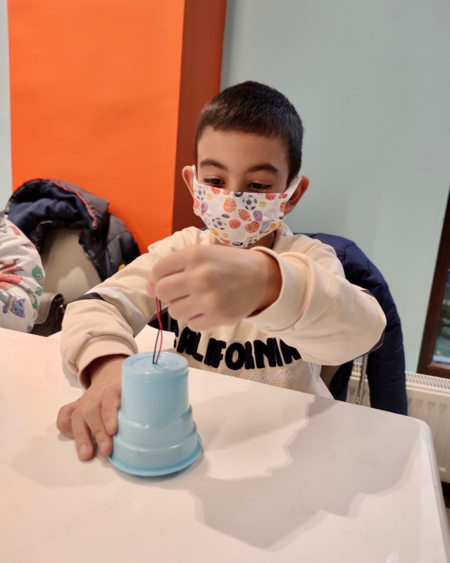 Minik Bilim İnsanlarımız Aileleriyle Robot Yaptılar