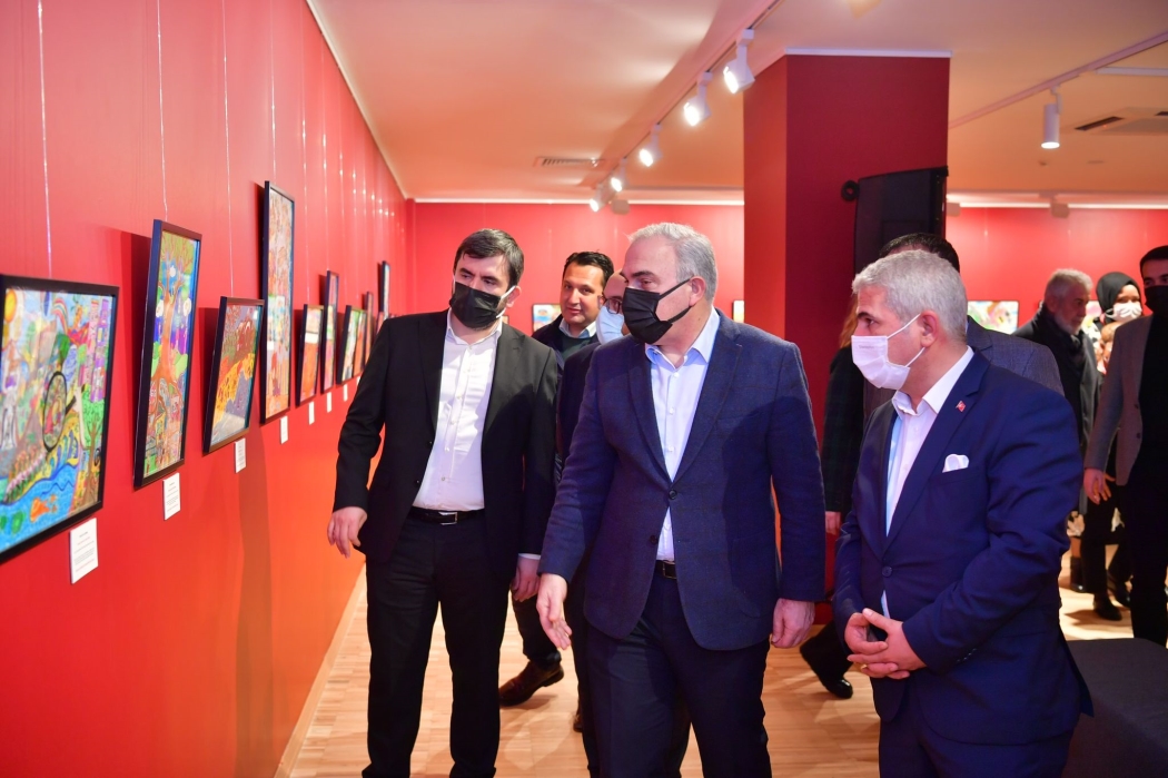 Evdeyken Neyi Özledim Resim Sergisi Açıldı