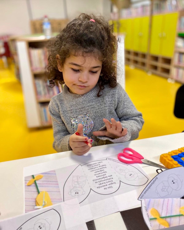 Minikler Yaşlılara Saygı Haftası'nı Kutladı