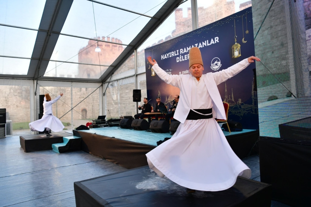 Başkan Turan Saha Personeliyle İftarda Bir Araya Geldi