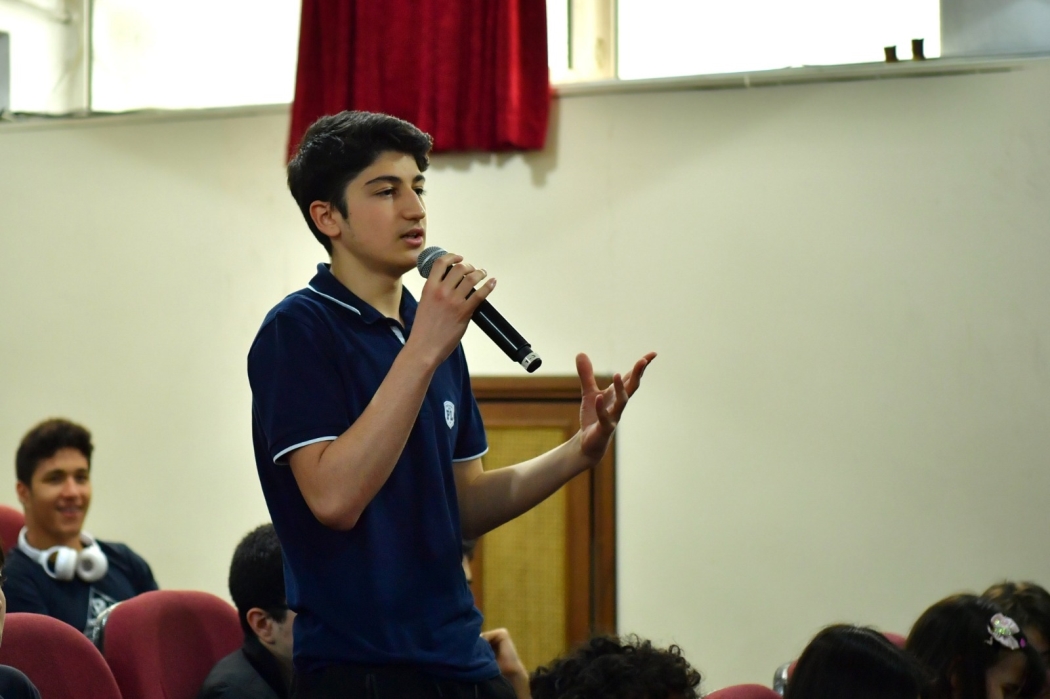Başkan Turan Pertevniyal Lisesi Öğrencileriyle Buluştu
