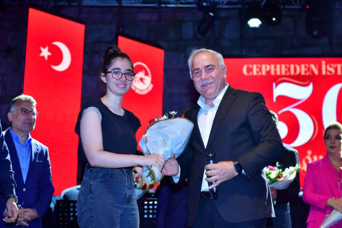 Yedikule Hisarı'nda “Cepheden İstikbale” Zafer Bayramı Coşkusu