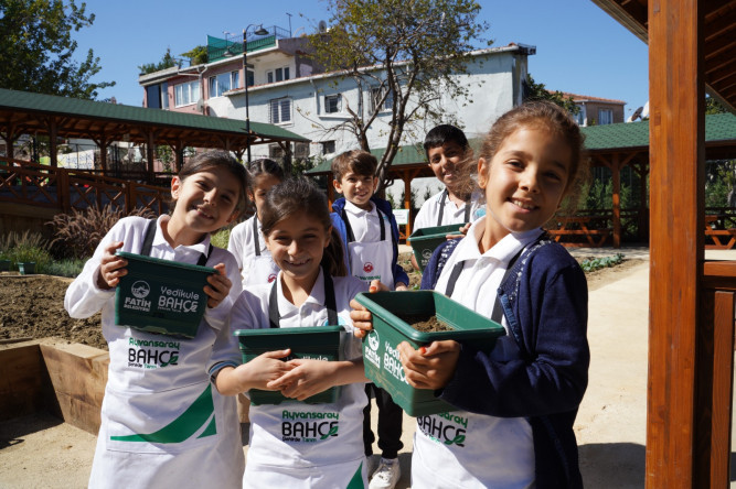 Ayvansaray Bahçe İlk Misafirlerini Ağırladı
