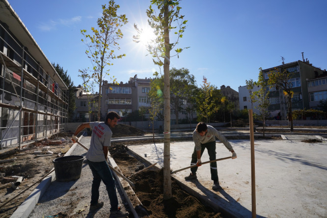 Fatih Karagümrük Yaşam Merkezi'yle Yeşilleniyor