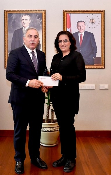 Sıfır Atık Projesi'nde Dereceye Girenler Ödüllerini Başkan Turan'ın Elinden Aldı