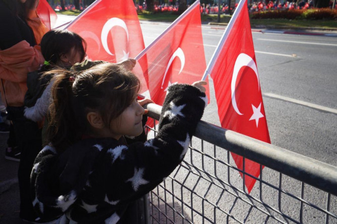 Cumhuriyet Bayramı Coşkusuyla Fatih'i Türk Bayraklarıyla Donattık