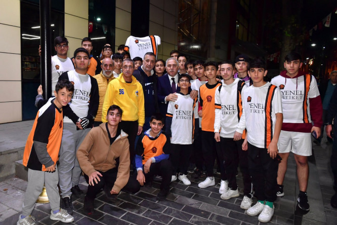 Fatih Belediyesi'nin Amatör Spor Kulüplerine Desteği Sürüyor