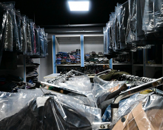 Butik Fatih Depremden Etkilenen Vatandaşlarımıza Hizmet Veriyor