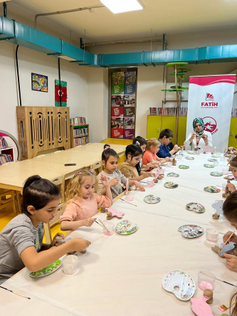 Fatihli Miniklerle Ahşap Oyuncak Atölyesi'nde Buluştuk