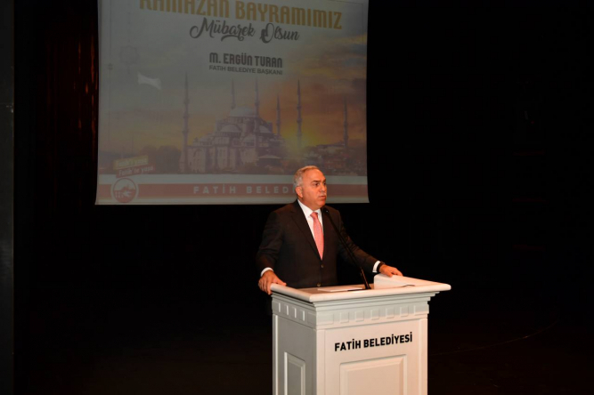 Belediye Başkanı M. Ergün Turan Belediye Personeliyle Bayramlaştı