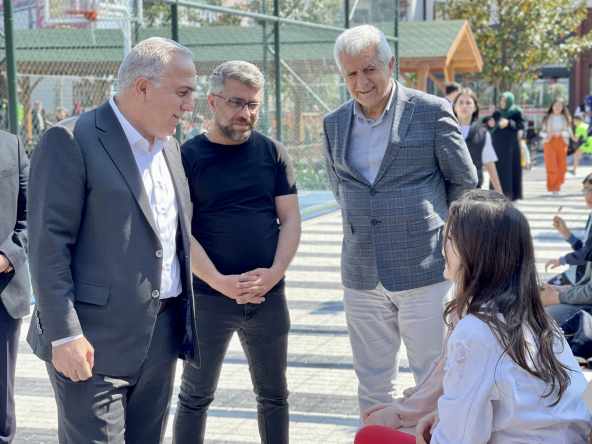 M. Ergün Turan Karagümrük Parkı ve Yaşam Merkezi'ndeydi