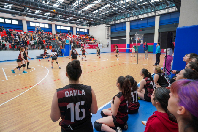 Okullararası Suriçi Kupası Voleybol Turnuvası Yapıldı