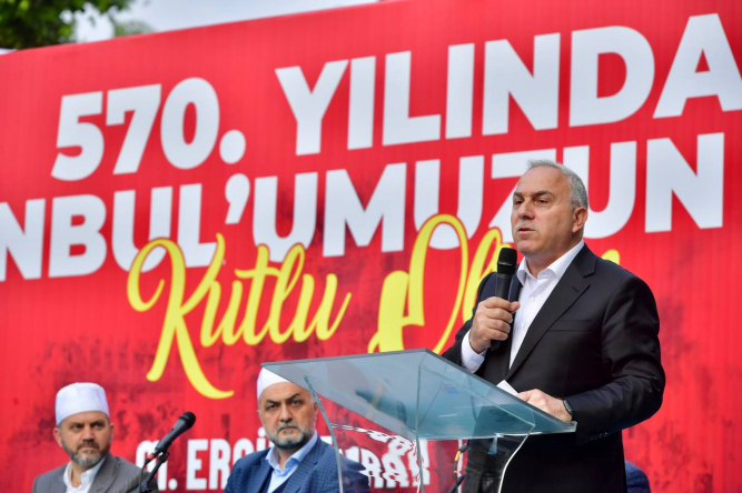Fatih Belediye Başkanı M. Ergün Turan'ın katılımlarıyla gerçekleşen programda coşku hakimdi.