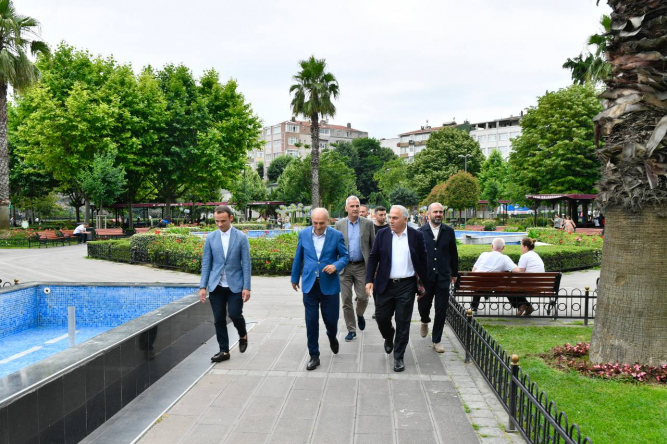 Belediye Başkanı M. Ergün Turan Vatandaşla Bayramlaştı