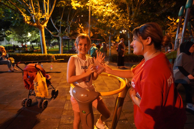 Dünya Karpuz Günü'ne Özel Karpuz İkram Ettik!