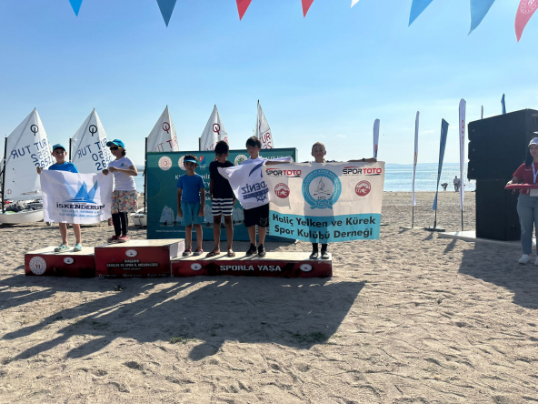 Kırşehir Hirfanlı Baraj Gölü Yarışı'nda Madalyalar Fatihli Genç Sporcuların Oldu!