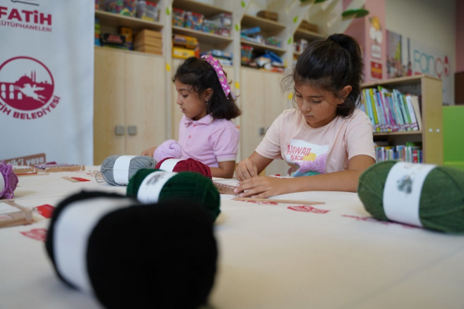 Fatihli Minikler Sümbülefendi Fanço'da Kilim Dokudu!