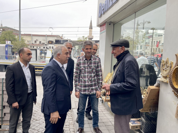 Başkan Turan, Mimar Hayrettin Mahallesi Sakinleri ile Bir Araya Geldi