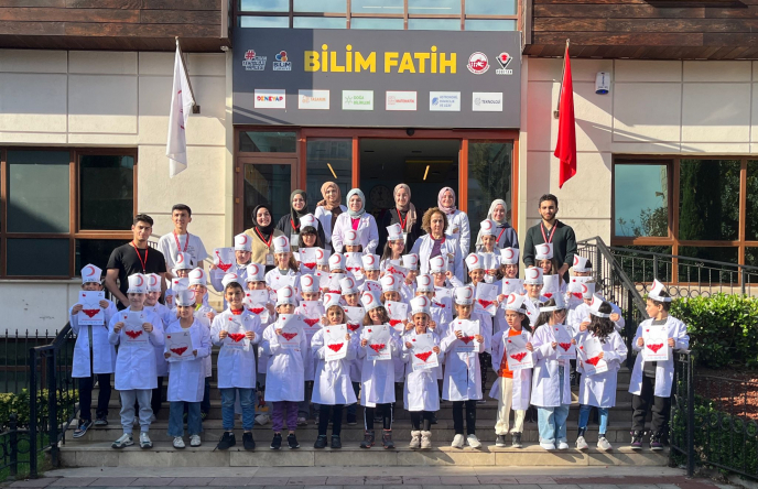 Fatihli Öğrencilere Kızılay Haftası'na Yönelik Etkinlikler Düzenlendi