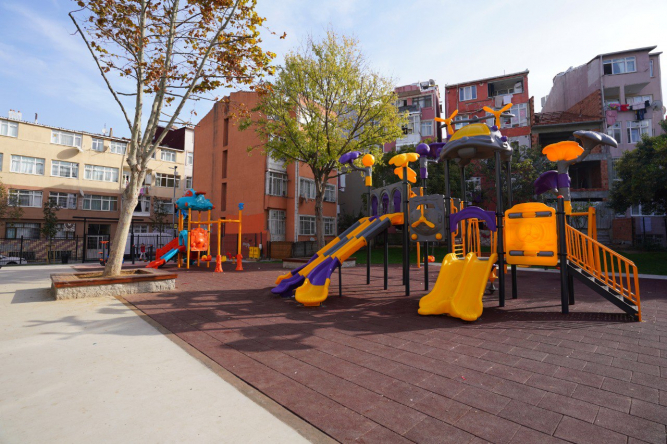 Derviş Ali Parkı Yenilenerek Fatihlilerin Hizmetine Açıldı