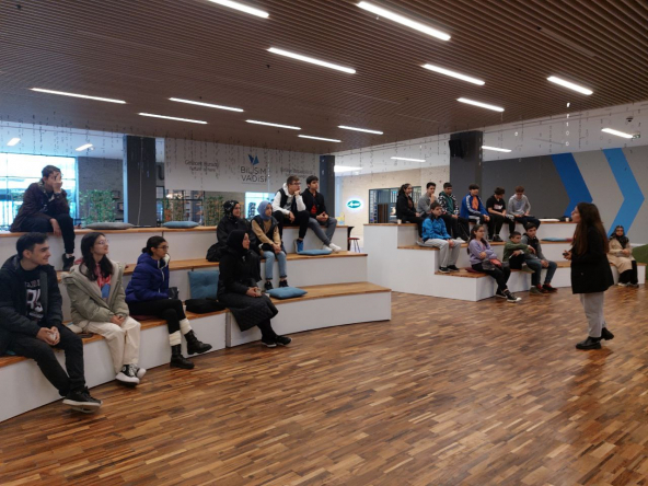 Geleceğin Mühendisleri Türkiye'nin Teknoloji ve İnovasyon Üssü'nde Buluştu