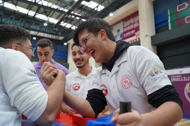 Geleneksel Engelliler Spor ve Eğlence Şenliği Çoşku Dolu Anlara Ev Sahipliği Yaptı