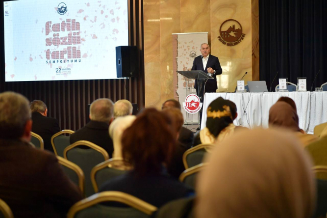 Fatih'in Sözlü Tarihi Başkan Turan'ın Katılımıyla Gerçekleştirilen Sempozyumda Konuşuldu