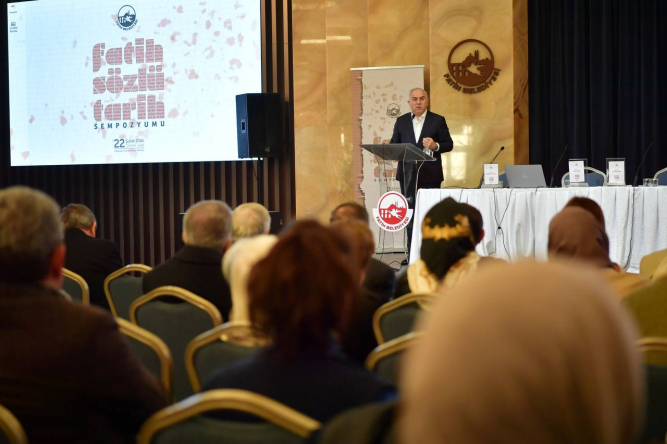 Fatih'in Sözlü Tarihi Başkan Turan'ın Katılımıyla Gerçekleştirilen Sempozyumda Konuşuldu