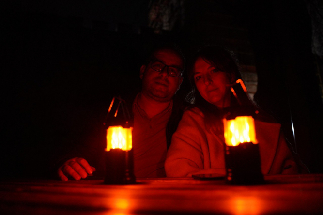 Vatandaşlar Tarihî Yedikule Hisarı'nın “Dolunaya Özel Fenerli Gece Turu” Etkinliğinde Bir Araya Geliyorlar