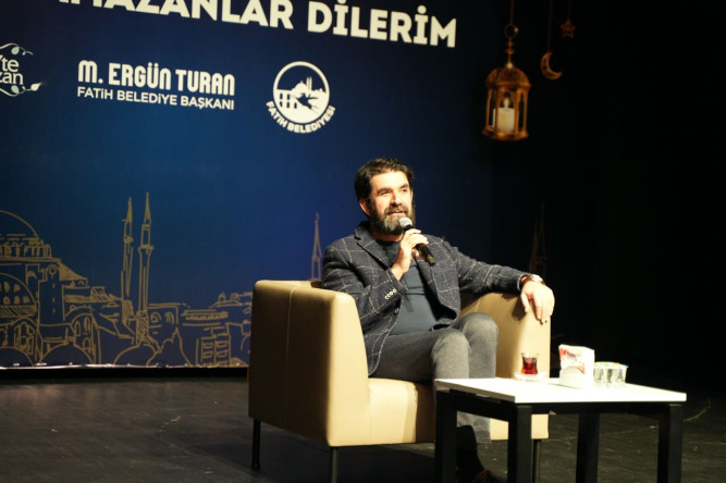 Vatandaşlar Orucun Bereketini FKSM'de Serdar Tuncer'den Dinlediler