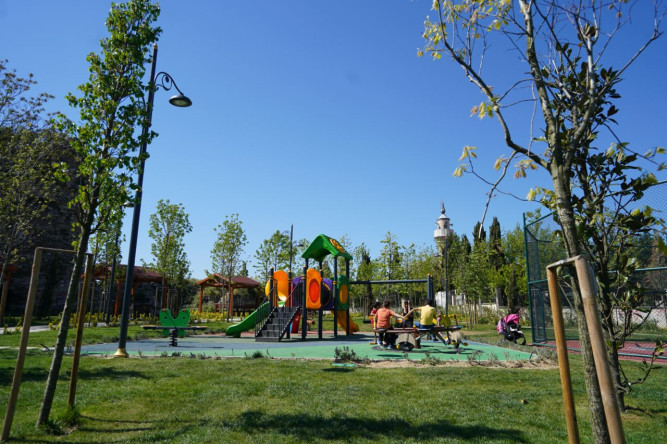 Daha Güzel Bir Fatih İçin Karasurları Millet Bahçesi Veledi Karabaş Parkı'nı Hizmetinize Açtık!