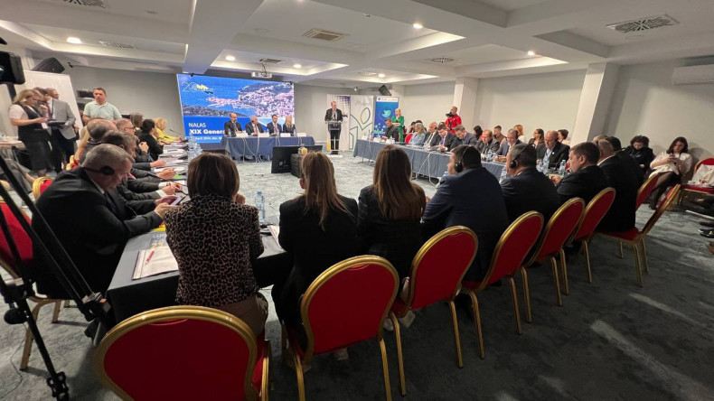 Başkan Turan, NALAS Dönem Başkanlığı Görevini Karadağ Bar Belediye Başkanı Mr. Dušan Raičević'e Devretti