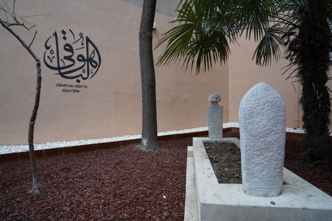 Restorasyon Çalışmaları Kapsamında Abdullah Dede Kabri Yenilendi