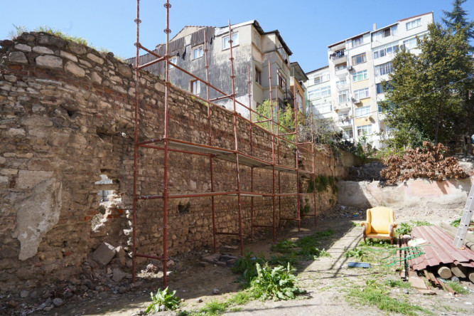 Yeni Çeşme Medresesi Restore Ediliyor