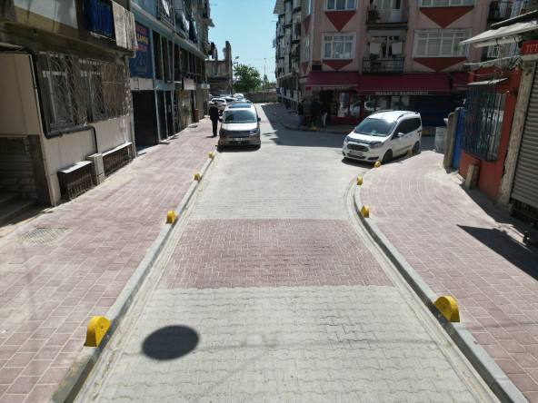Yol ve Tretuvar Projeleri Kapsamında Kenan Bey Sokak Yenilendi