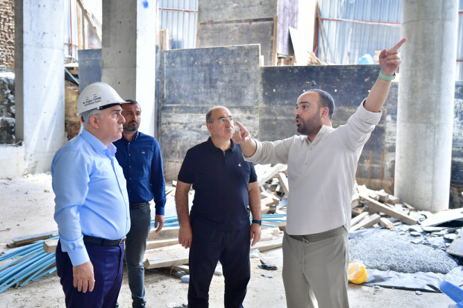 Başkan Turan, Uncu Hafız Halil Medresesi'ndeki Çalışmaları İnceledi