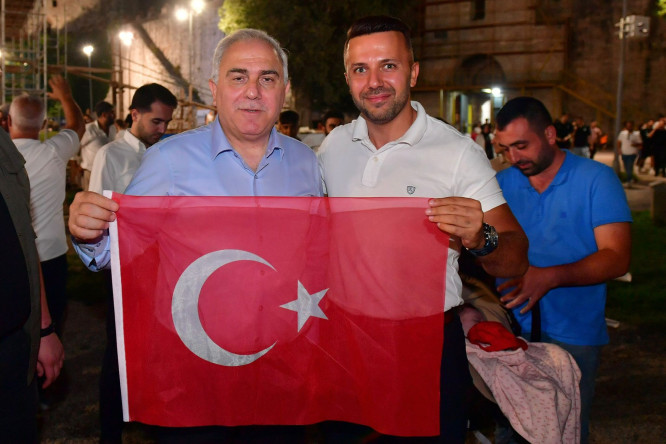 Yedikule Hisarı'ndaki Türkiye-Hollanda Maçı Gösterimi