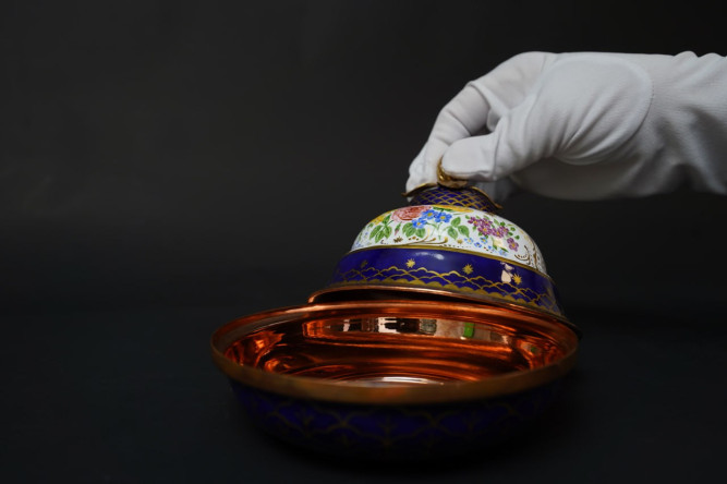 Kültürel Miraslarımızdan Biri Olan Süleymaniye İşi, Fatih Belediyesi Bünyesindeki KARINCA Atölyesi'nde Yeniden Hayat Buluyor