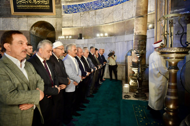 Hamas Siyasi Büro Başkanı Şehit İsmail Heniye İçin Ayasofya-i Kebir Cami-i Şerifi'nde Gıyabi Cenaze Namazı Kılındı