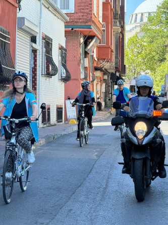 Tarihî Yarımada'da Bisikletle Kültür Turu: İstanbul'un Tarihine Pedal Çevirin!