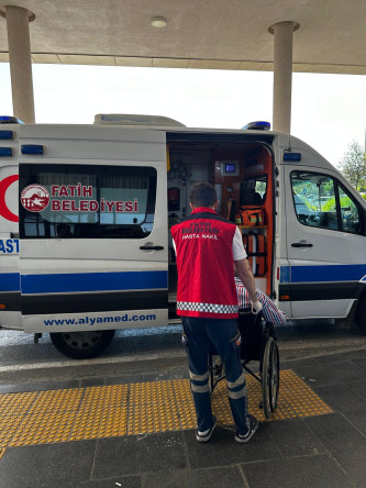 Fatih Belediyesi'nden Vatandaşlara Ücretsiz Hasta Nakil Hizmeti