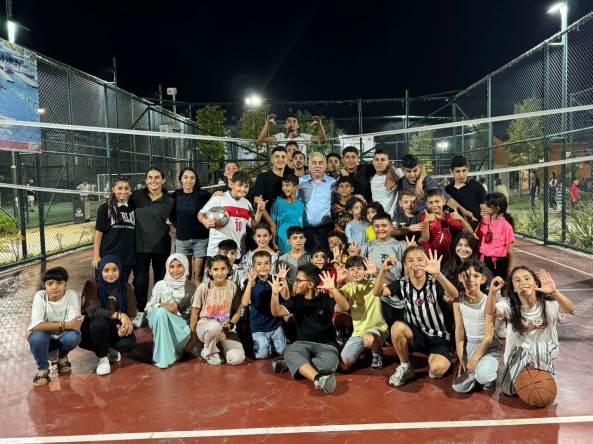 Başkan Turan, Karasurları Millet Bahçesi'nde Fatihli Vatandaşlarla Buluştu