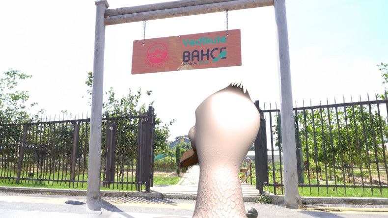 Martı'nın Yeni Filminde Durağı: Yedikule & Ayvansaray Bahçe!