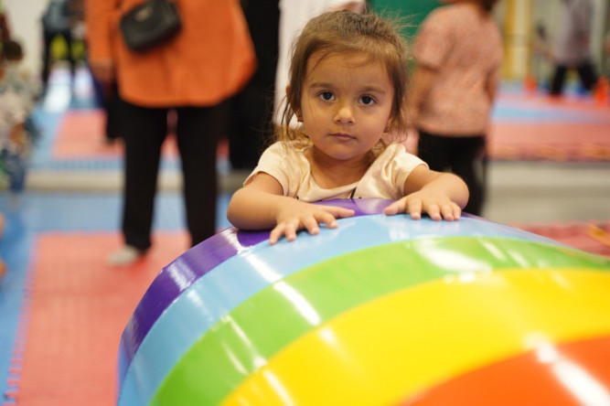 Ayvansaray Spor Merkezi'nde Anneler ve Minikler Hareketleniyor