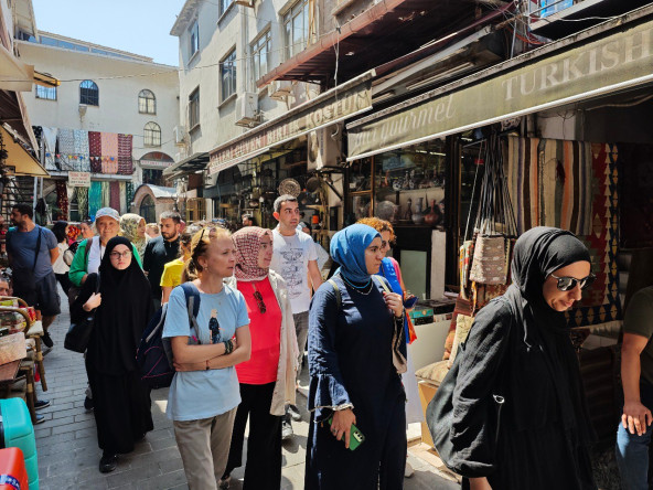 Kapalıçarşı Hanlar Turu: İstanbul'un Tarihî Mirasında Derin Bir Yolculuk